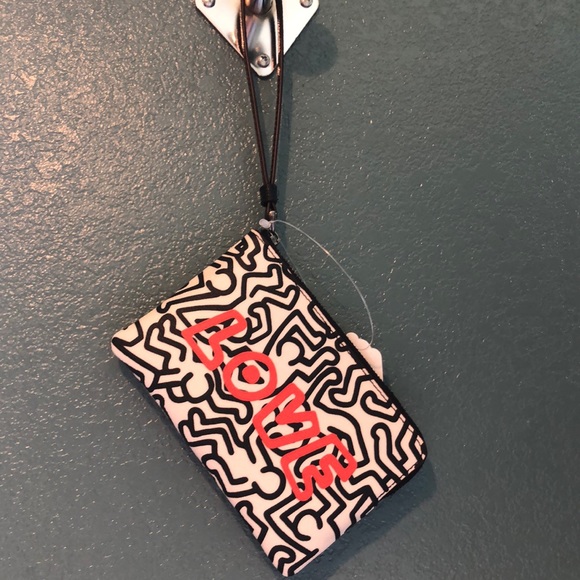 Sold Crossposted F11831 Coach wristlet. Love - Picture 1 of 4